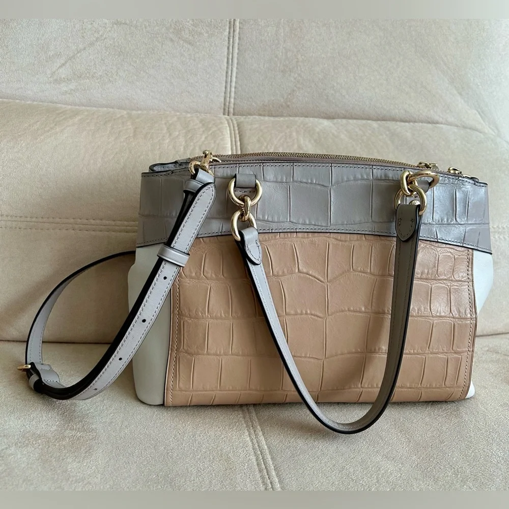 Coach preloved classy